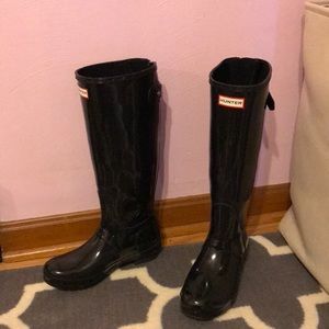 Tall hunter boots